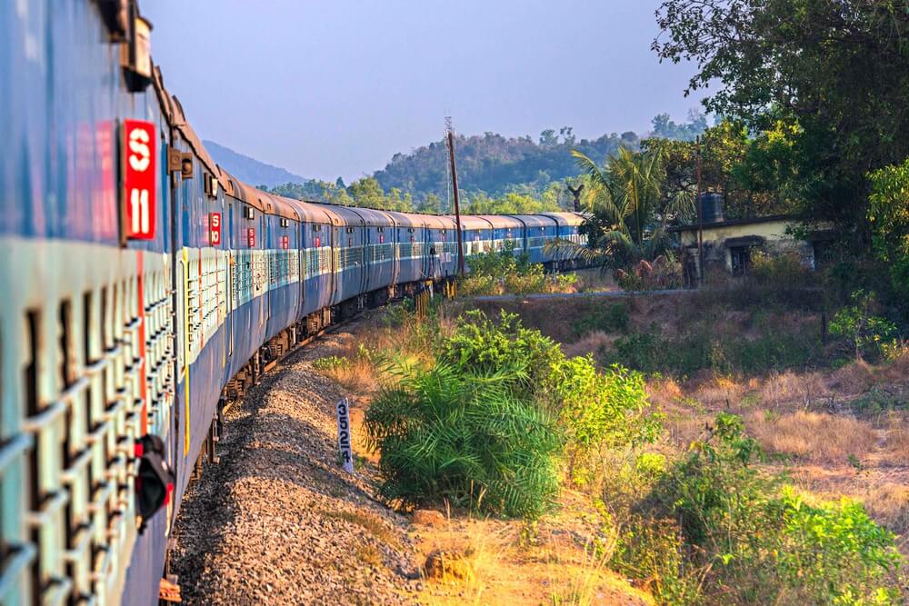 Luxury Train Travel in India: Palace on Wheels & More