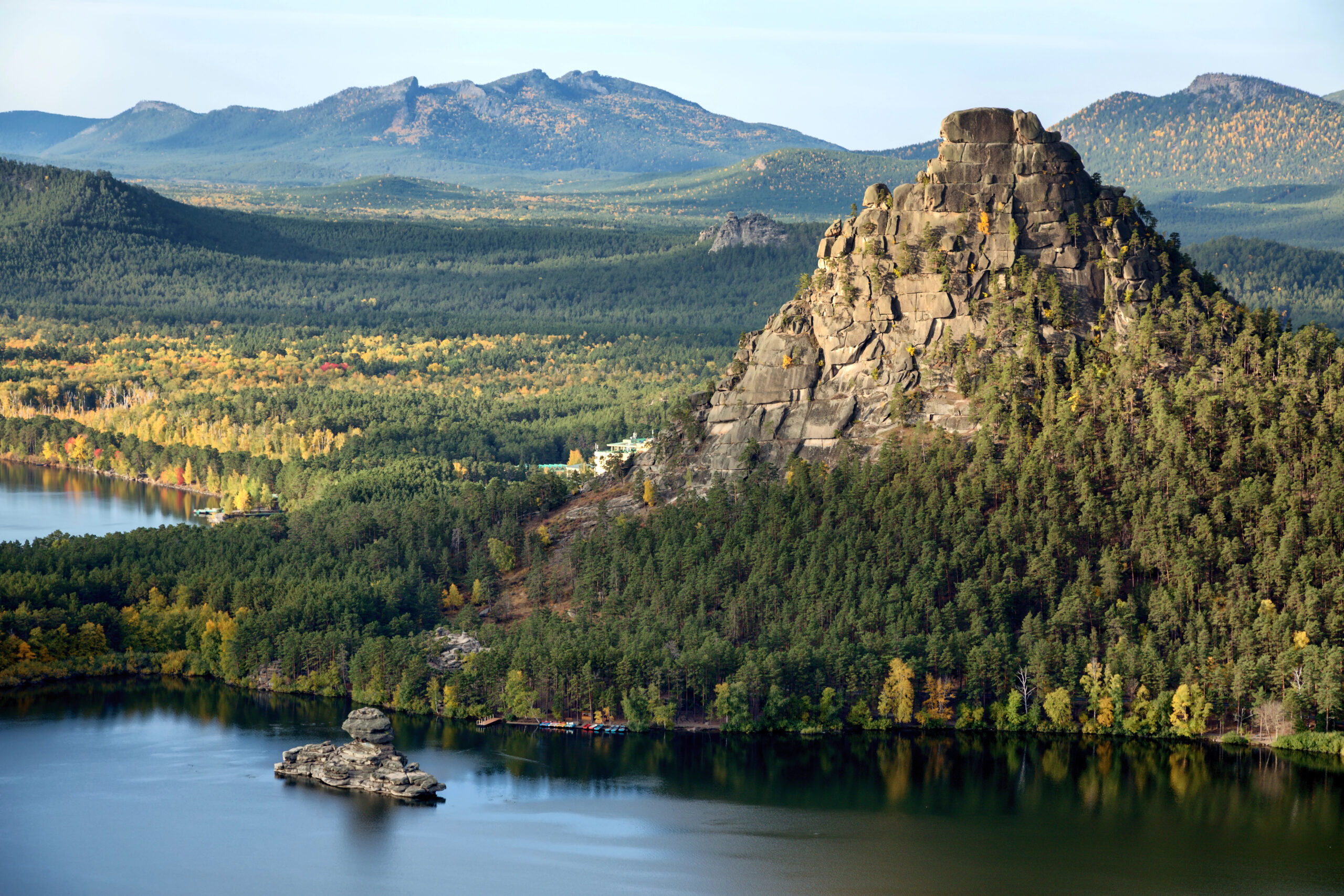 Romantic Kazakhstan in 8 days: mountains, a canyon and a lake